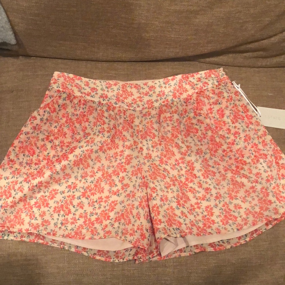 1.State floral shorts NWT